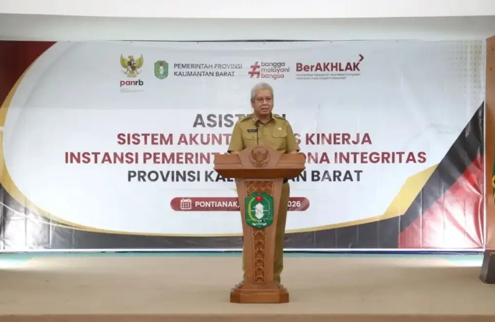 Sekretaris Daerah Kalimantan Barat Harisson saat membuka asistensi SAKIP dan Zona Integritas di Kantor BPSDM Kalbar, Pontianak.