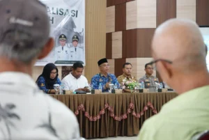 Sekretaris Daerah Kota Pontianak Amirullah menyampaikan sosialisasi Opsen Pajak Kendaraan Bermotor.