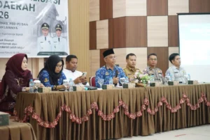 Sekretaris Daerah Kota Pontianak Amirullah saat menyampaikan sosialisasi kepada warga terkait pajak daerah.