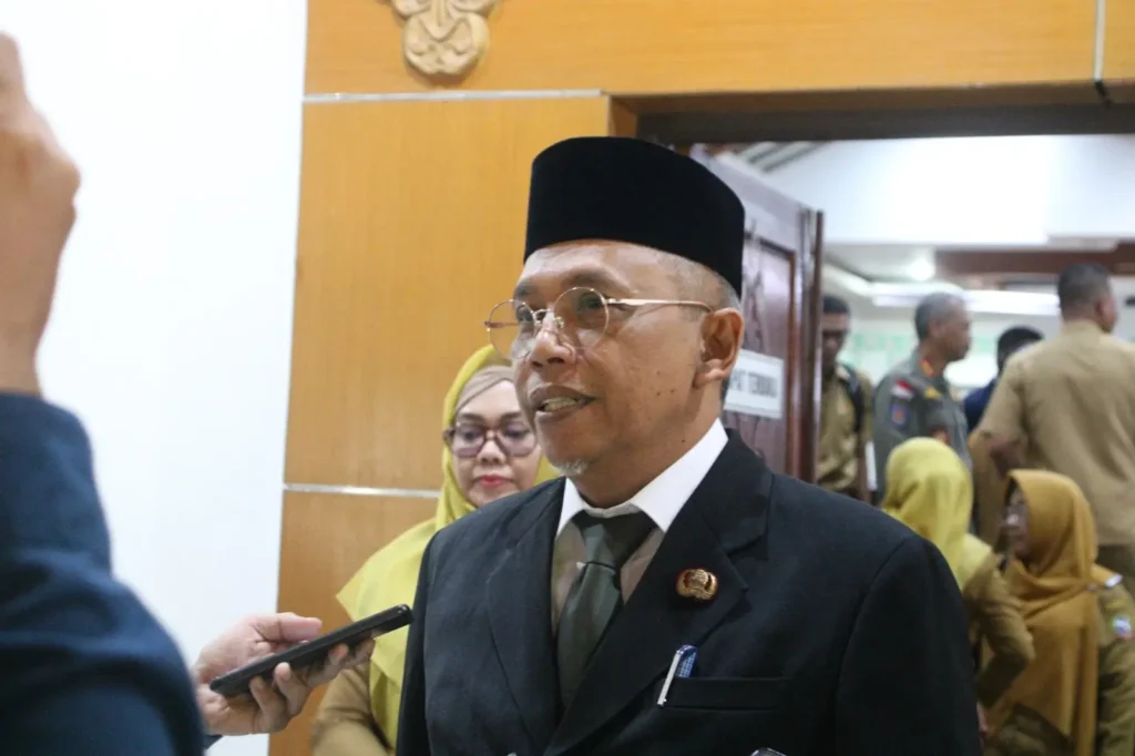 Sekda Kota Pontianak Amirullah menjelaskan pemanfaatan SiLPA APBD usai rapat paripurna DPRD Pontianak tahun 2026