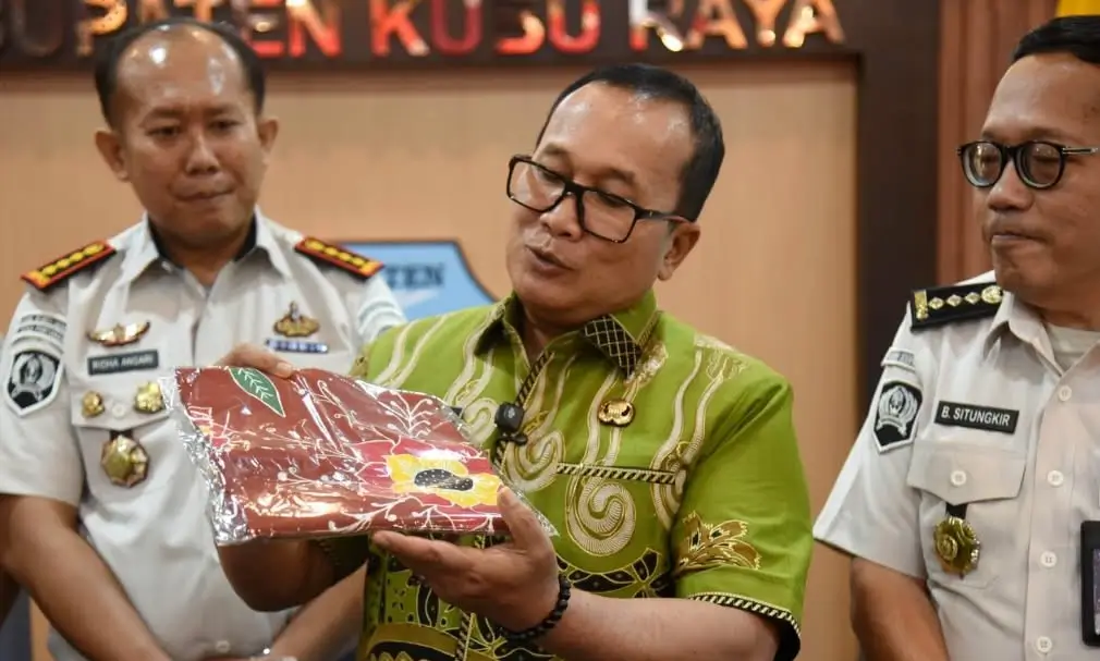 Sujiwo menerima jajaran Kanwil Ditjenpas Kalbar saat membahas peningkatan pembinaan warga binaan di lapas Kubu Raya.