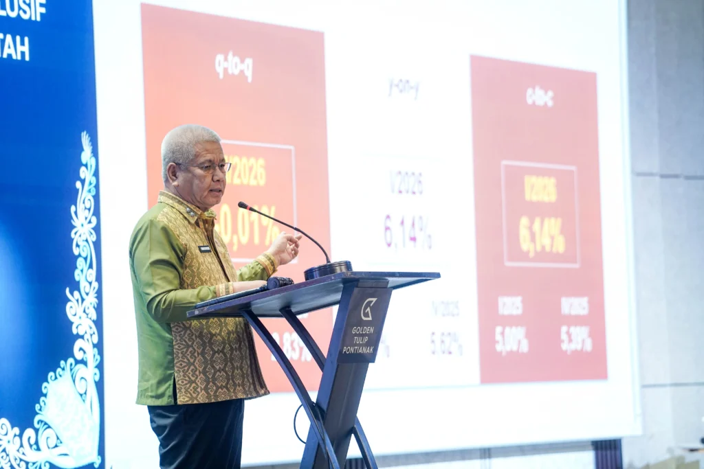 Sekda Kalbar Harisson membuka sosialisasi pengadaan pemerintah untuk mendorong UMK lokal masuk rantai pasok.