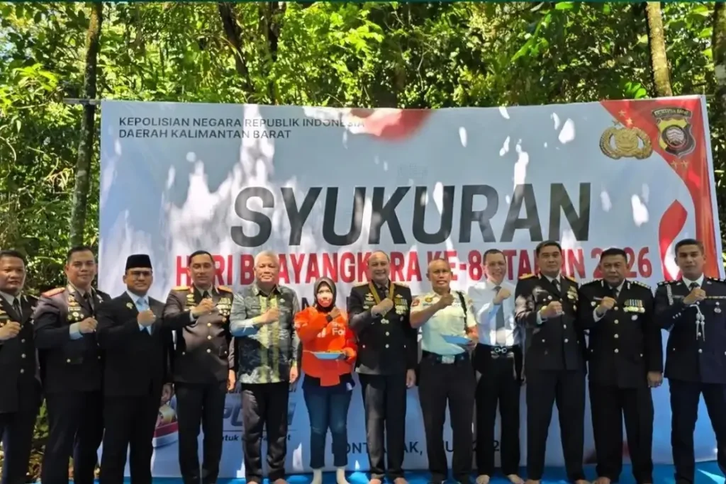 Sekda Kalbar Harisson menghadiri peringatan Hari Bhayangkara ke-80 bersama Polda Kalbar di Arboretum Sylva Untan Pontianak.