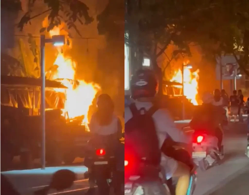 kebakaran di kawasan Jalan Ahmad Yani dekat deretan Polda Kalimantan Barat, Pontianak.