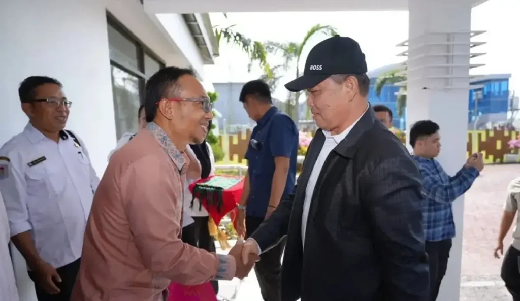 Gubernur Kalimantan Barat Ria Norsan akan menghadiri Rapat Kerja Gubernur dan Musyawarah Nasional Luar Biasa APPSI di Lombok, Nusa Tenggara Barat.