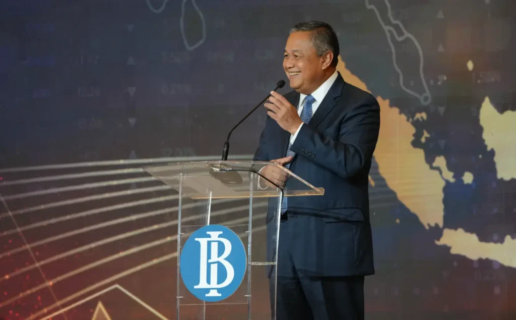 Perry Warjiyo saat memberikan keterangan sebagai Gubernur Bank Indonesia.