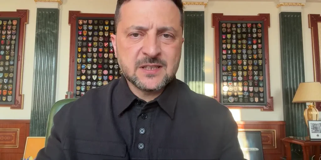 Presiden Ukraina Volodymyr Zelensky menyampaikan pernyataan terkait dugaan pengerahan tentara Korea Utara ke Rusia.