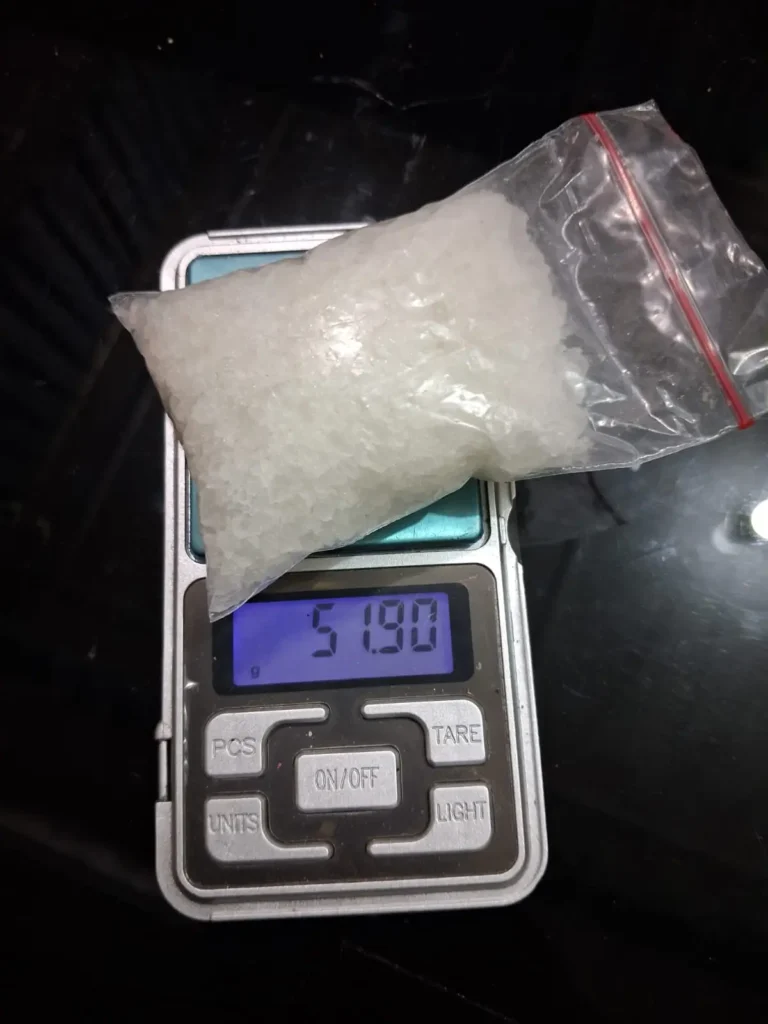 Satresnarkoba Polres Sekadau menunjukkan barang bukti sabu seberat 51,90 gram yang disita dalam pengungkapan kasus peredaran narkotika di Kabupaten Sekadau.