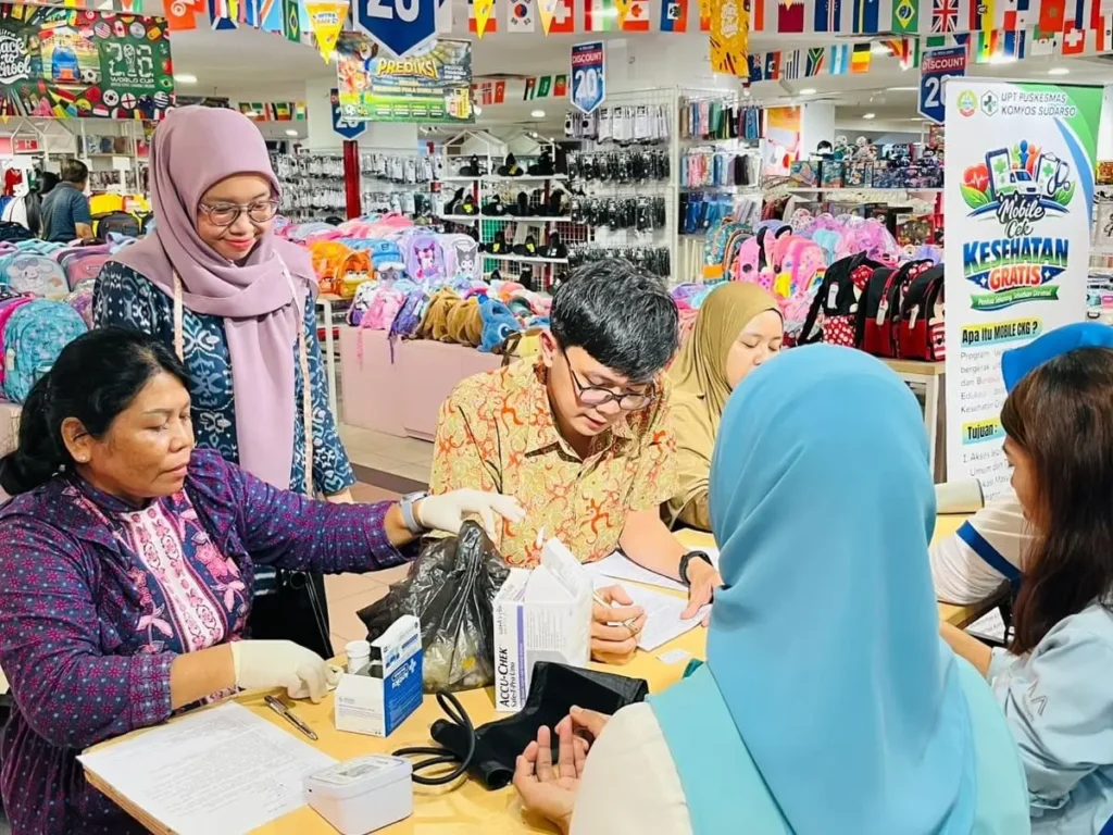 Mobile CKG hadir memberikan layanan cek kesehatan gratis bagi masyarakat.
