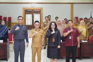 Wali Kota Pontianak Edi Rusdi Kamtono membuka Sosialisasi Eksternal dan Public Campaign Pengadilan Negeri Pontianak di Aula Sultan Syarif Abdurrahman Kantor Wali Kota Pontianak.