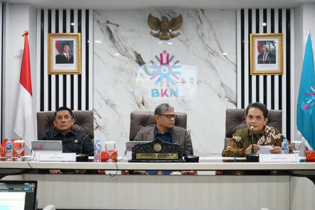 Wakil Wali Kota Pontianak Bahasan menyampaikan ekspos Manajemen Talenta di BKN Jakarta.