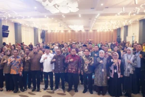 Wakil Wali Kota Pontianak Bahasan bersama seluruh Wakil Wali Kota dan Wakil Bupati menghadiri Forum ASWAKADA di Batam.