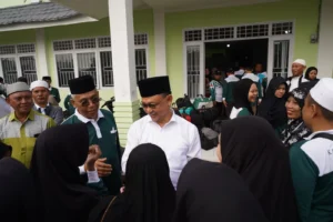 Wali Kota Pontianak Edi Rusdi Kamtono melepas keberangkatan Kafilah Musabaqah Tilawatil Quran (MTQ) Kota Pontianak ke Kayong Utara di Gedung LPTQ Kota Pontianak, Kamis (30/7/2026).