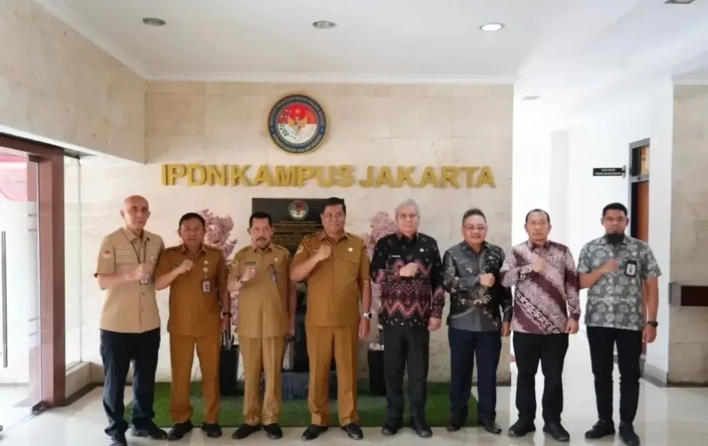 Sekda Kalbar Harisson mengikuti rapat persiapan Apresiasi Pemerintah Daerah Regional Kalimantan di Jakarta.