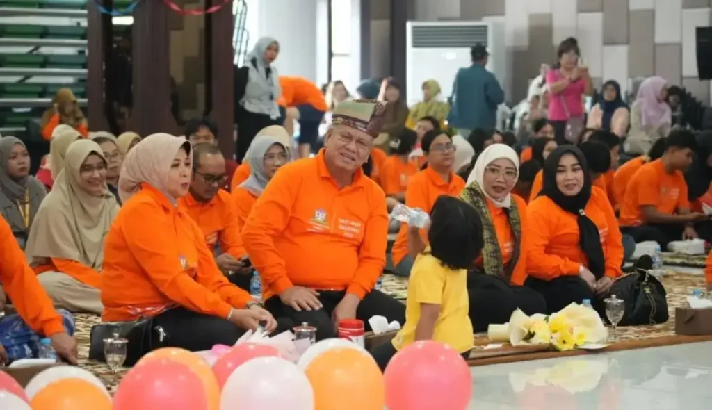 Sekda Kalbar Harisson saat menghadiri Peringatan Hari Anak Nasional ke-42 di Kantor Gubernur Kalbar.