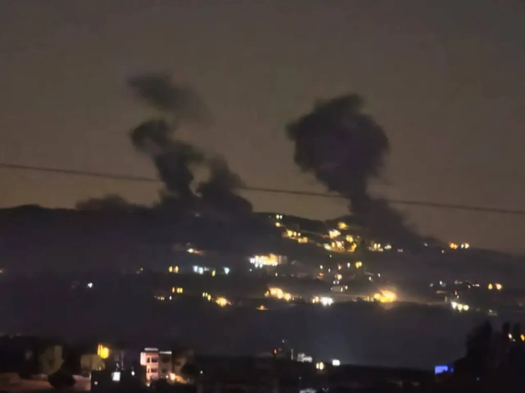 Gempuran udara Israel menghantam Desa Ansar dan Deir Zahrani di Lebanon Selatan, menewaskan 11 orang.