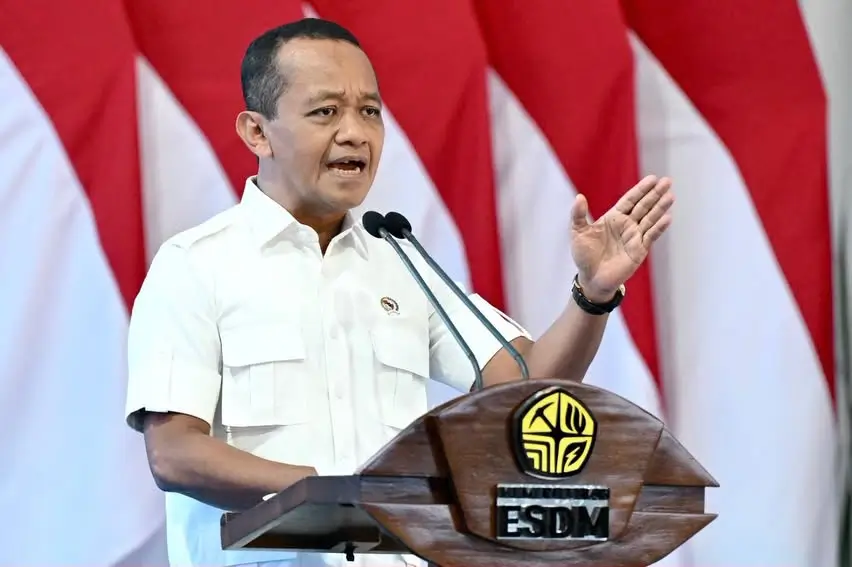 Menteri ESDM Bahlil Lahadalia terkait rencana pembatasan Pertalite untuk desil 9 dan 10. (Foto: facebook.com/BahlilLahadaliaOfficial)