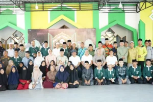 Wali Kota Pontianak Edi Rusdi Kamtono menyemangati kafilah Kota Pontianak yang berlaga di MTQ ke-34 Kalbar di Kayong Utara, Minggu (2/8/2026) sore.