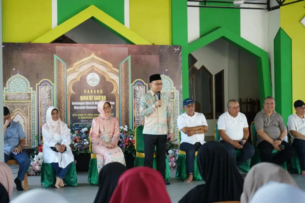 Wali Kota Pontianak Edi Rusdi Kamtono menyemangati kafilah Kota Pontianak yang berlaga di MTQ ke-34 Kalbar di Kayong Utara, Minggu (2/8/2026) sore.