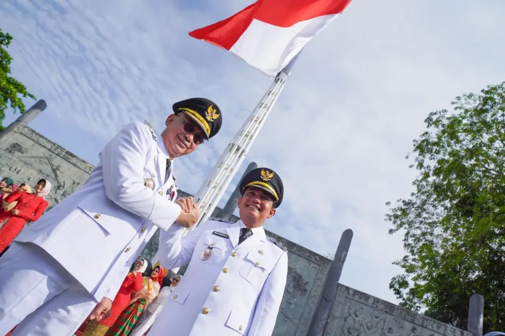 Wali Kota Pontianak Edi Rusdi Kamtono mengajak masyarakat mengibarkan Bendera Merah Putih dan memasang logo HUT ke-81 RI sepanjang Agustus 2026.