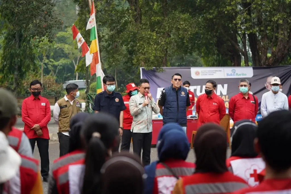 Wali Kota Pontianak Edi Rusdi Kamtono meresmikan Posko Segar Relawan Karang Taruna Kota Pontianak di halaman PMI Kota Pontianak untuk mendukung penanganan karhutla.