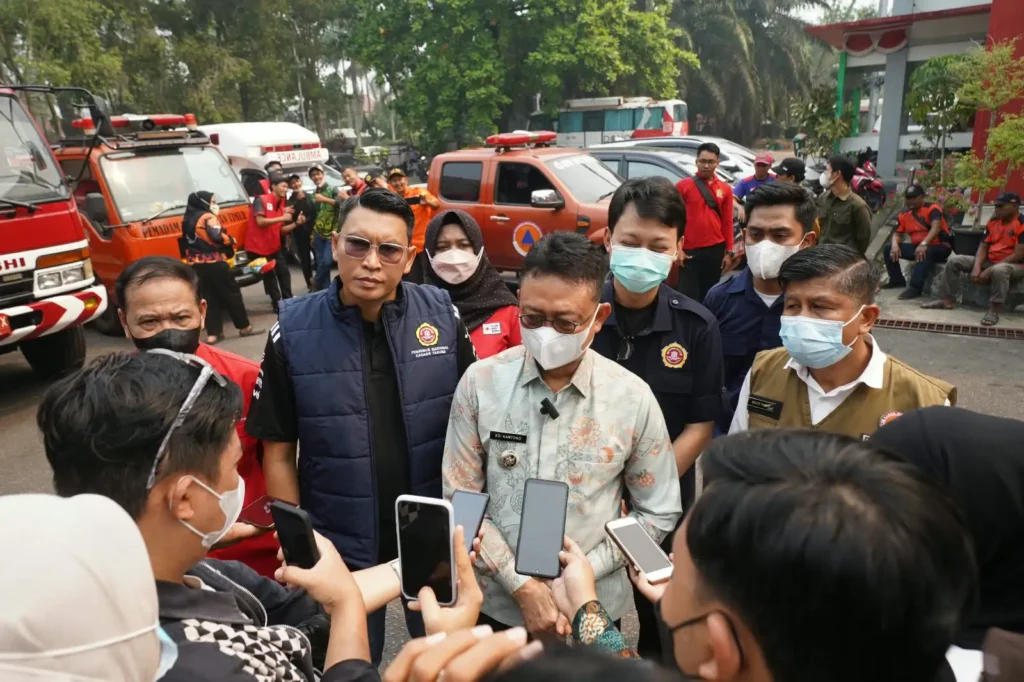 Wali Kota Pontianak Edi Rusdi Kamtono menyampaikan penerapan pembelajaran daring akibat kabut asap.