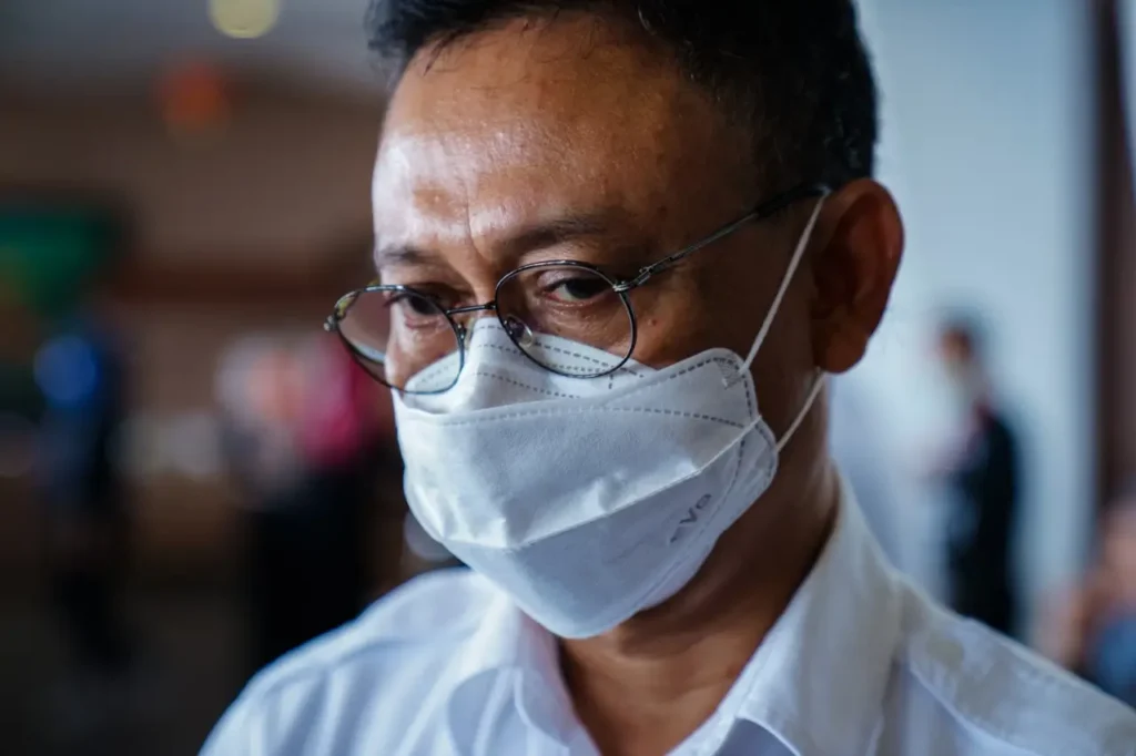 Wali Kota Pontianak Edi Rusdi Kamtono mengimbau warga memakai masker akibat kualitas udara tidak sehat