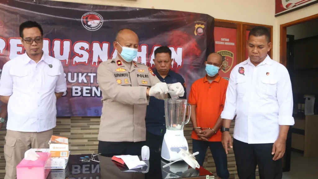 Polres Bengkayang memusnahkan 27,45 gram sabu hasil pengungkapan kasus narkotika.