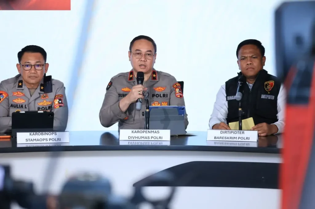 Karo Penmas Divhumas Polri Brigjen Pol Trunoyudo Wisnu Andiko menyampaikan penanganan kasus karhutla 2026. (Foto: Polri)