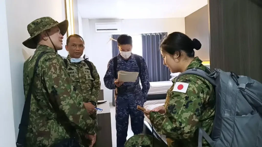 180 personel JSDF Jepang dan tiga helikopter CH-47 Chinook disiapkan untuk membantu penanganan karhutla di Kalimantan. (foto: instagram.com/kemenhaj.kalbar)