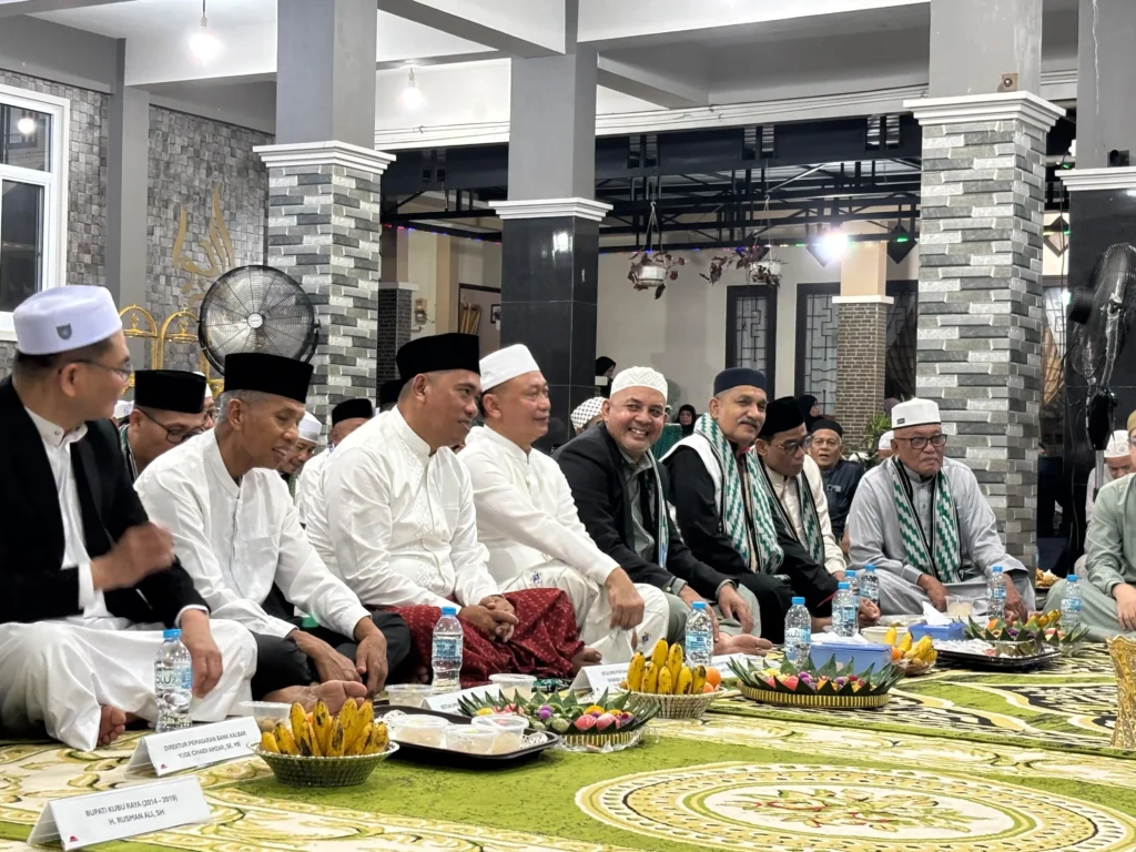 Wali Kota Pontianak Edi Rusdi Kamtono menghadiri peringatan Maulid Nabi Muhammad SAW bersama Majelis Taklim Al Jawahir.