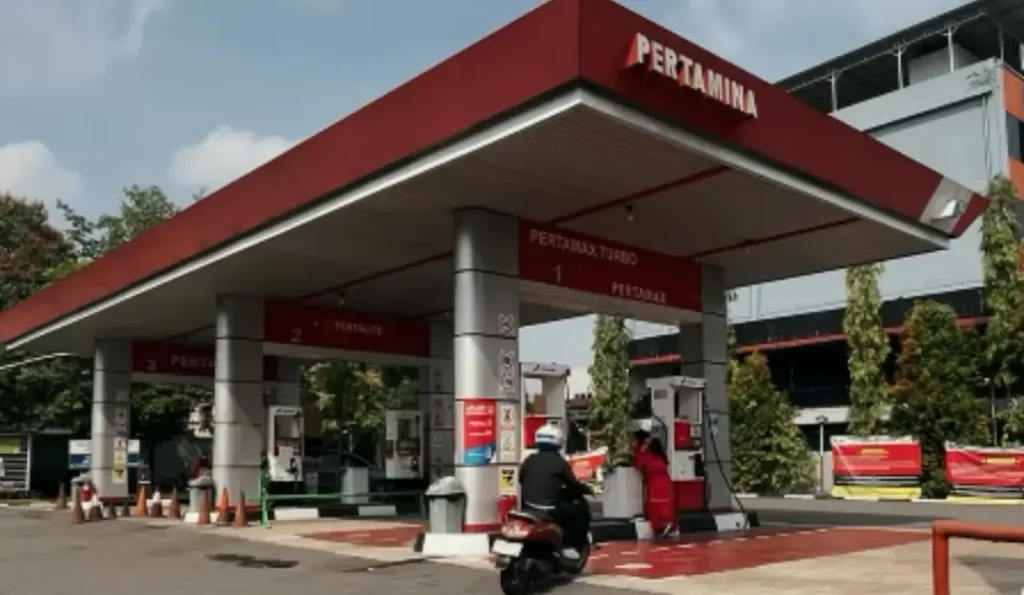 Kementerian ESDM memberikan penjelasan terkait kabar harga Pertalite Rp13.500 per liter. (Foto: instagram.com/pertaminakalbar)