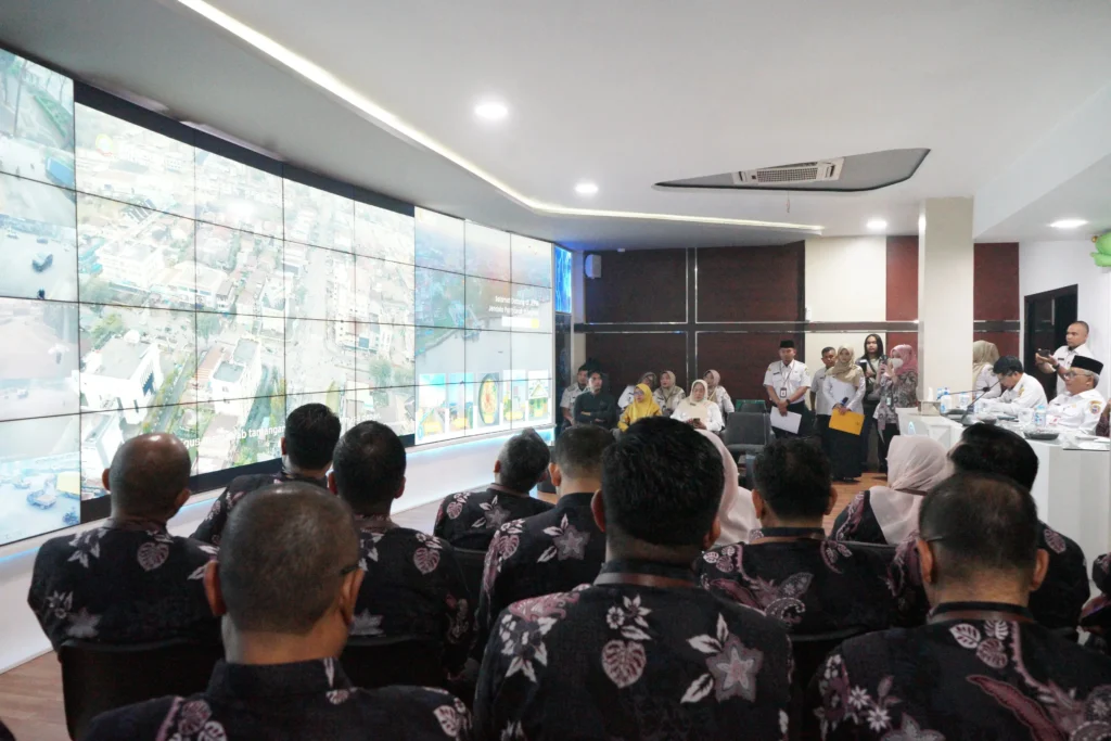 Sekda Pontianak Amirullah menerima rombongan peserta PKN Tingkat II di Pontive Center, Kantor Wali Kota Pontianak.