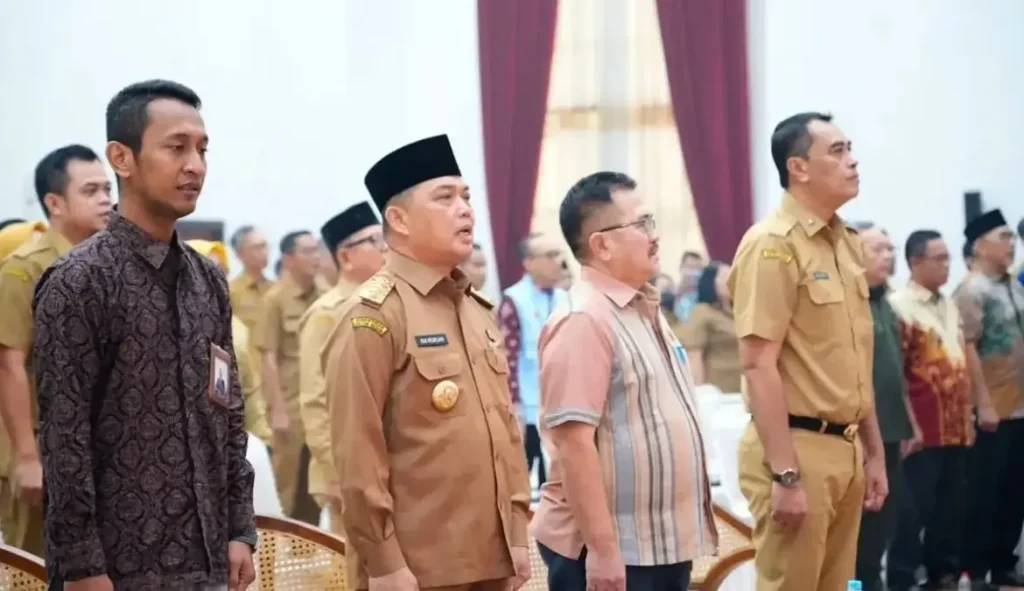Gubernur Kalbar Ria Norsan saat membuka Rakor Sosialisasi Antikorupsi Terintegrasi 2026 di Balai Petitih, Selasa (15/9/2026).