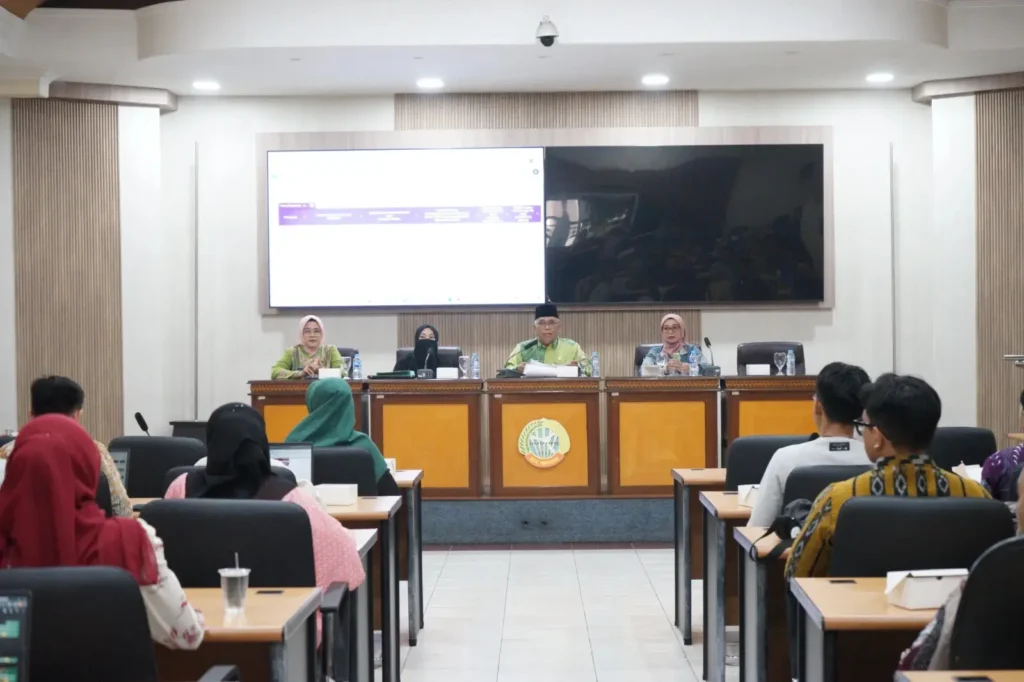Sekda Pontianak Amirullah saat rapat koordinasi kampanye antikorupsi di Aula Rohana Muthalib Bapperida Pontianak, Jumat (25/9/2026).