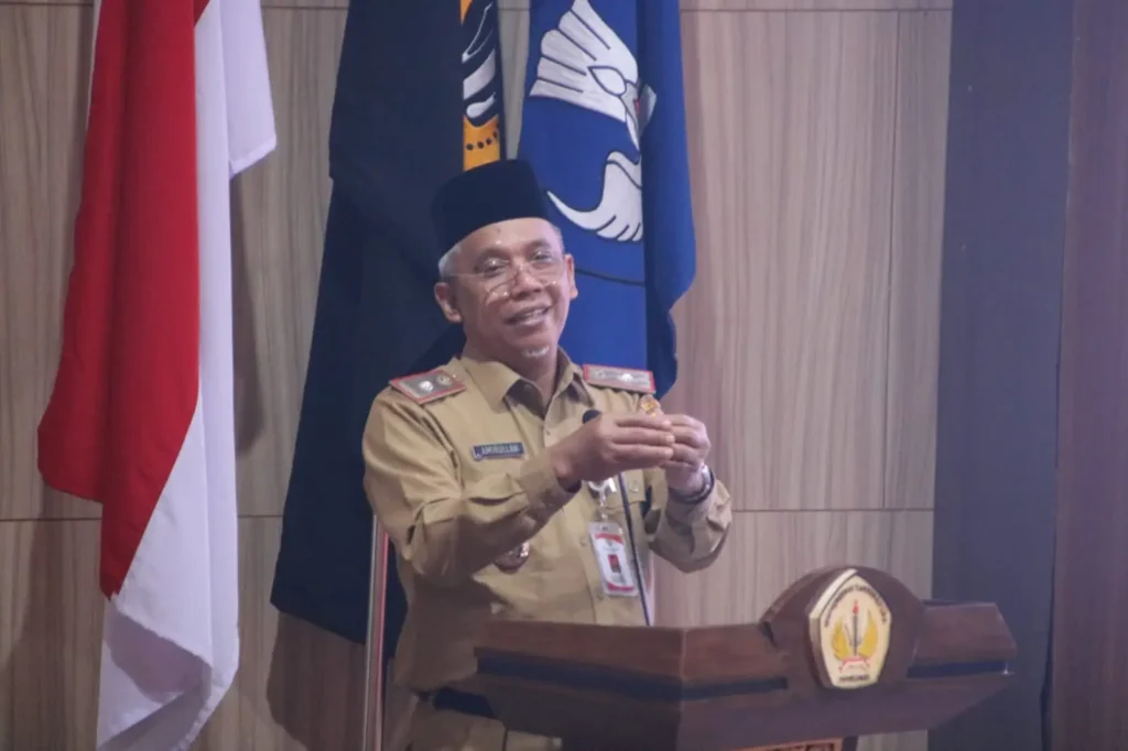 Sekda Pontianak Amirullah saat menjadi pemateri Career Readiness Bootcamp Universitas Tanjungpura, Selasa (1/9/2026).