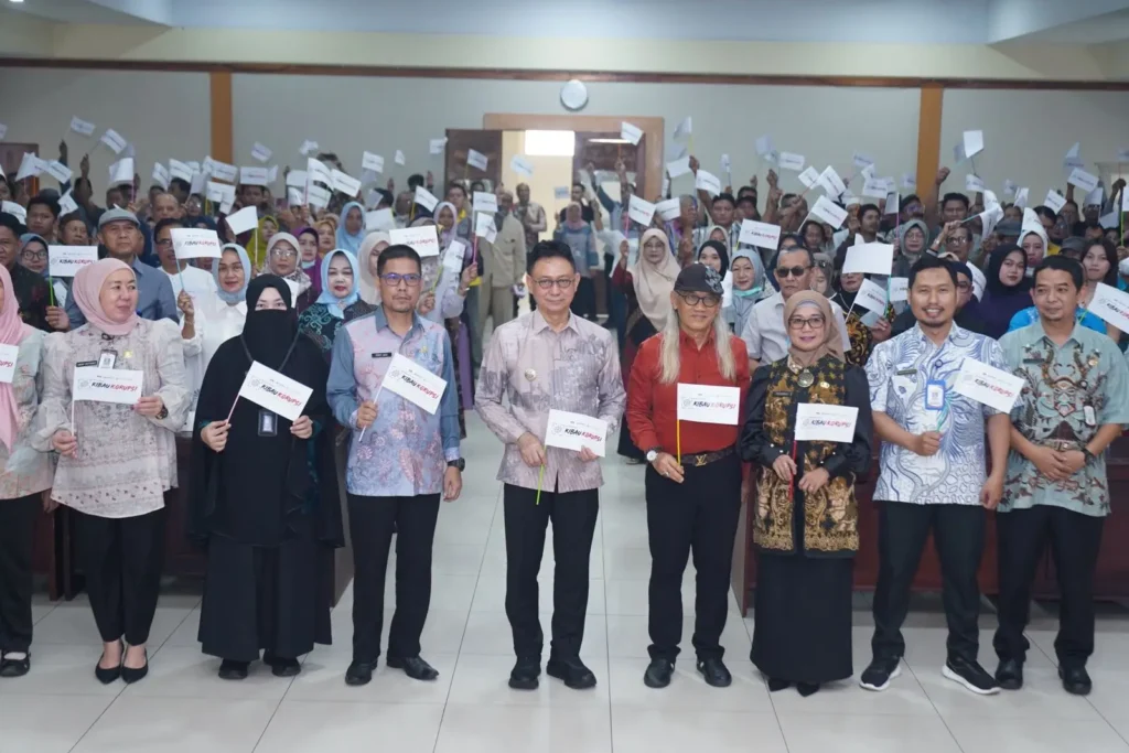 Wali Kota Pontianak Edi Rusdi Kamtono menghadiri Sosialisasi Anti Korupsi bagi Masyarakat di Kantor Wali Kota Pontianak, Kamis (10/9/2026).