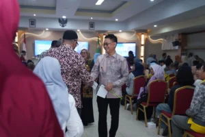 Wali Kota Pontianak Edi Rusdi Kamtono menghadiri  Sosialisasi Anti Korupsi bagi Masyarakat di Kantor Wali Kota Pontianak, Kamis (10/9/2026).