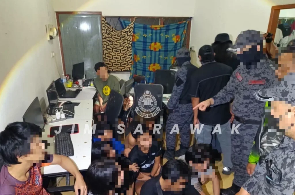 Imigrasi Malaysia menggerebek tiga lokasi di Kuching dan mengamankan 59 WNI. (JIM Sarawak)