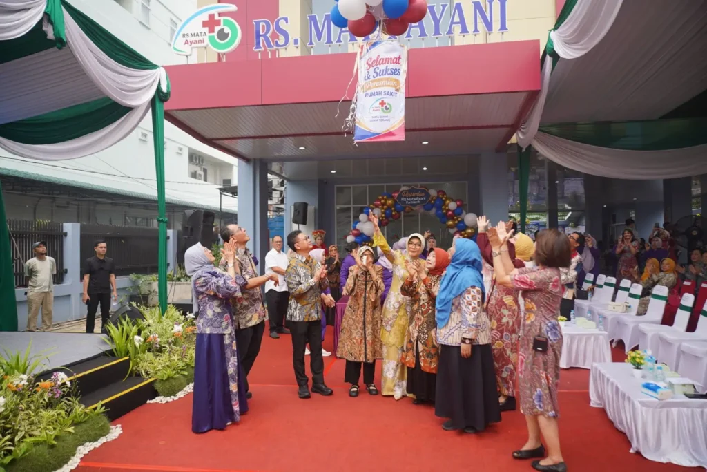 Wali Kota Pontianak Edi Rusdi Kamtono saat peresmian RS Mata Ayani, Sabtu (26/9/2026).
