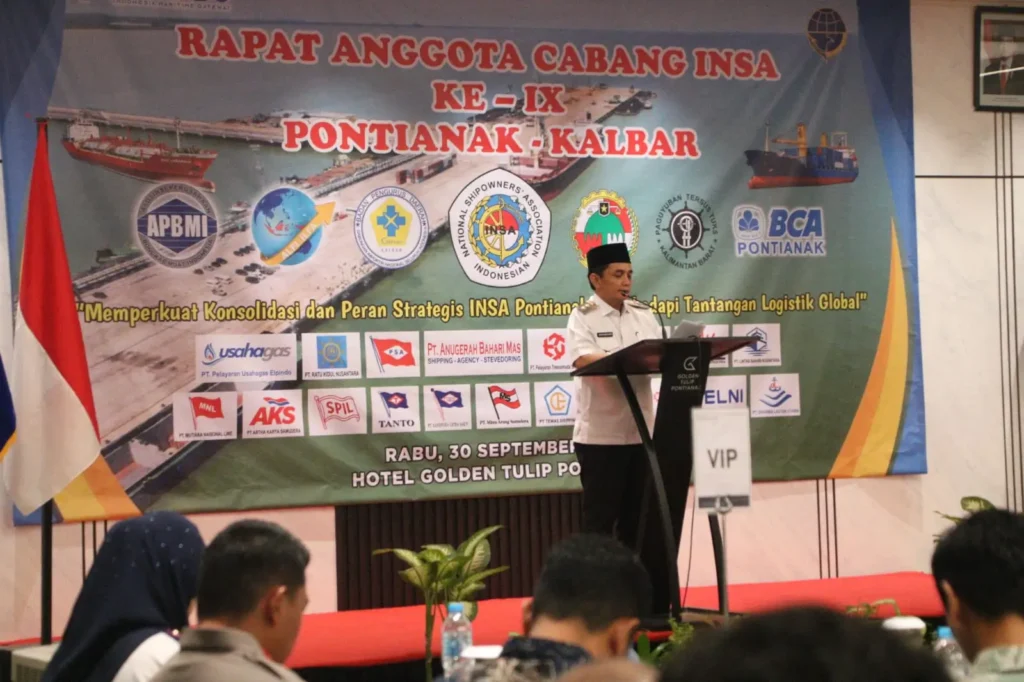 Wakil Wali Kota Pontianak Bahasan saat membuka Rapat Anggota Cabang (RAC) IX DPC INSA Pontianak di Hotel Golden Tulip, Rabu (30/9/2026).
