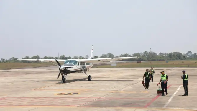 35 pesawat asing dikerahkan untuk membantu pemadaman karhutla di Kalimantan. (Foto: Komdigi)