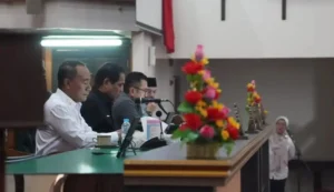Wakil Gubernur Kalbar Krisantus Kurniawan saat menyampaikan perpanjangan status tanggap darurat bencana asap akibat karhutla.