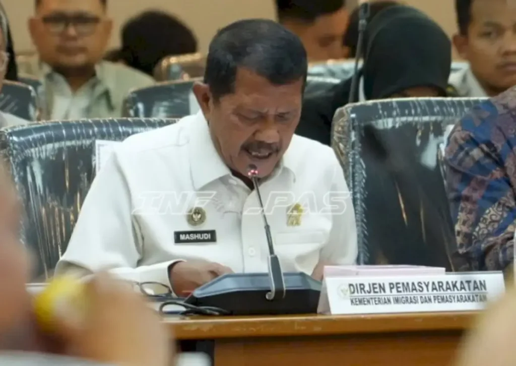 Dirjen Pas Mashudi saat RDPU Komisi XIII DPR RI sebelum mengundurkan diri dari jabatannya. (Foto: ditjenpas)