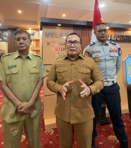 Bupati Kubu Raya Sujiwo menyiapkan pengalihan arus dan rencana flyover untuk mengatasi kemacetan di Jembatan Kapuas II. (Foto: instagram.com/sujiwo99)