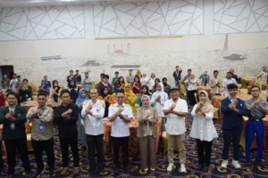 Wali Kota Pontianak Edi Rusdi Kamtono saat menjadi narasumber dalam Sarasehan Pendidikan Politik Masyarakat di Hotel Ibis, Rabu (21/10/2026).