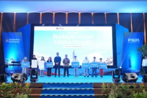 Kegiatan PNM PKU Akbar bertema Budaya Lestari Usaha Berseri untuk mendukung perempuan pelaku usaha di Pontianak.