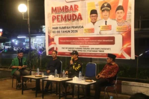 Wakil Wali Kota Pontianak Bahasan saat menjadi narasumber dalam Mimbar Pemuda dan Wakil Rakyat di Halaman Garden Aqua Cafe, Pontianak Timur, Kamis (29/10/2026) malam.