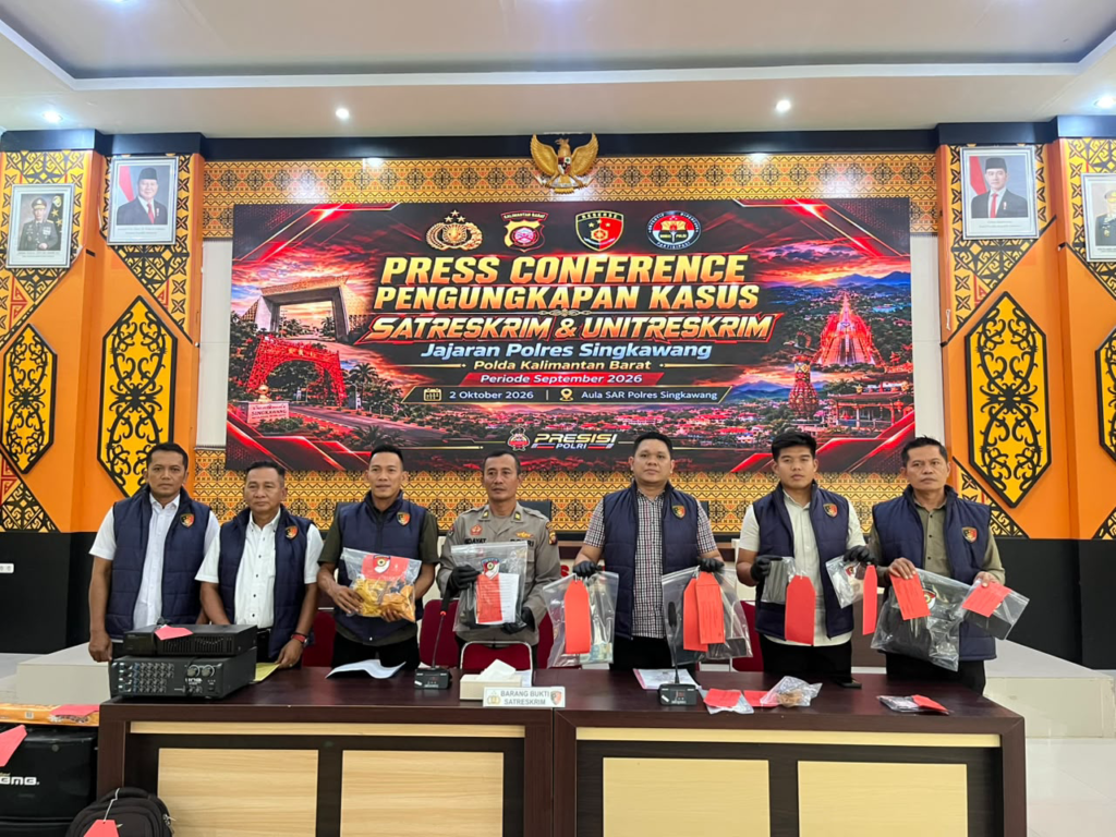 Polres Singkawang memaparkan pengungkapan 11 kasus kriminal sepanjang September 2026 dalam konferensi pers di Aula Sarja Arya Racana, Jumat (2/10/2026). (Foto: Res-skw)
