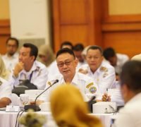Wali Kota Pontianak Edi Rusdi Kamtono saat mengikuti rapat percepatan digitalisasi keuangan daerah di Aula Bank Indonesia Perwakilan Kalbar.